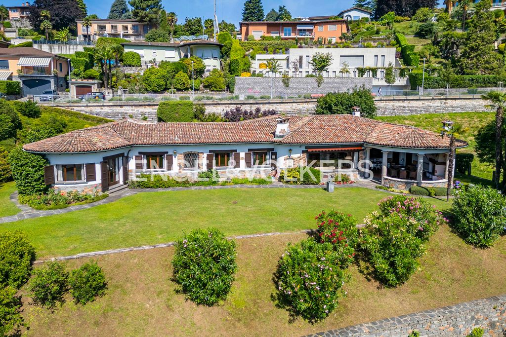 Престижная вилла 558 м2 в Продажа Breganzona, Cantone Ticino