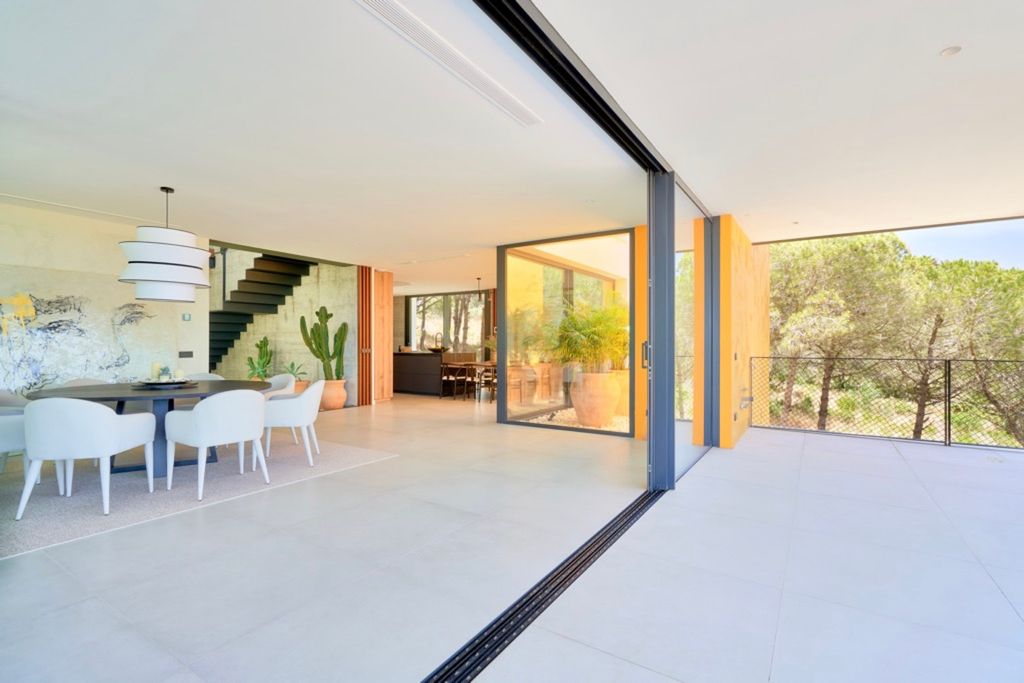 10 room luxury Villa for sale in CALLE GRAZALEMA 22, Sotogrande, Cadiz, Andalusia 113188183