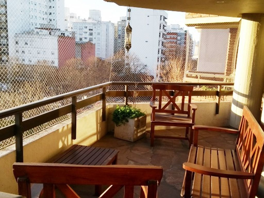 4 bedroom luxury Flat for sale in San Luis 2200, Mar del Plata