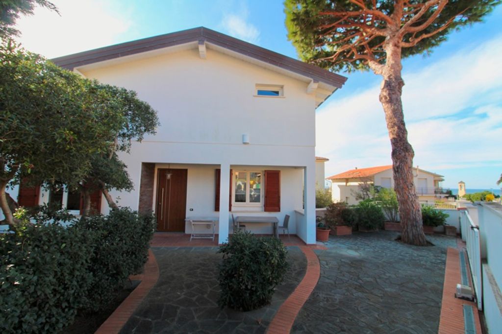 Apartament na sprzedaż - San Vincenzo, Toskania - 128560217 ...