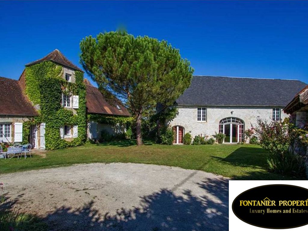 8 bedroom luxury Villa for sale in Martel, MidiPyrénées 22541401
