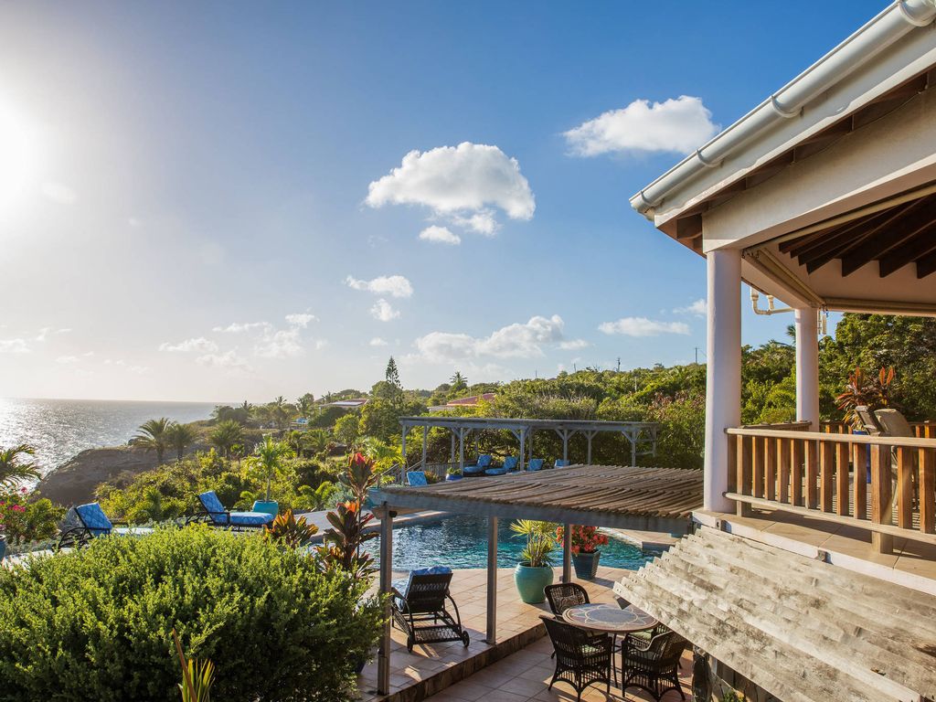 8 bedroom luxury House for sale in 108 White Wall road St Eustatius