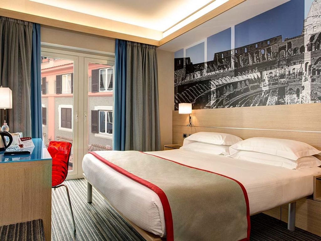 100 hotel. Hotel Max ROMA.