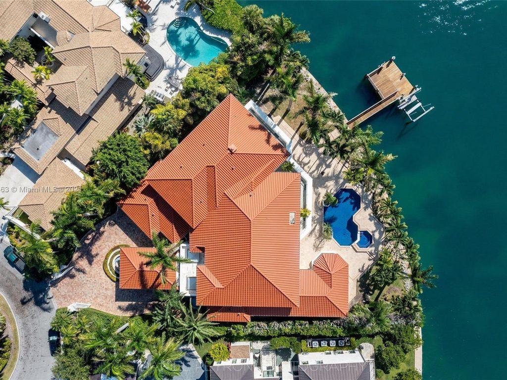 8 bedroom luxury Villa for sale in 6640 Allison Rd, Miami Beach, Miami-Dade, Florida