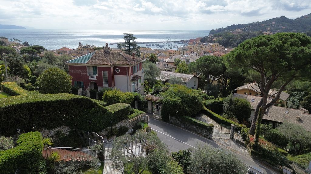 2 bedroom luxury Villa for sale in Corso Nicolò Cuneo, 47, Santa