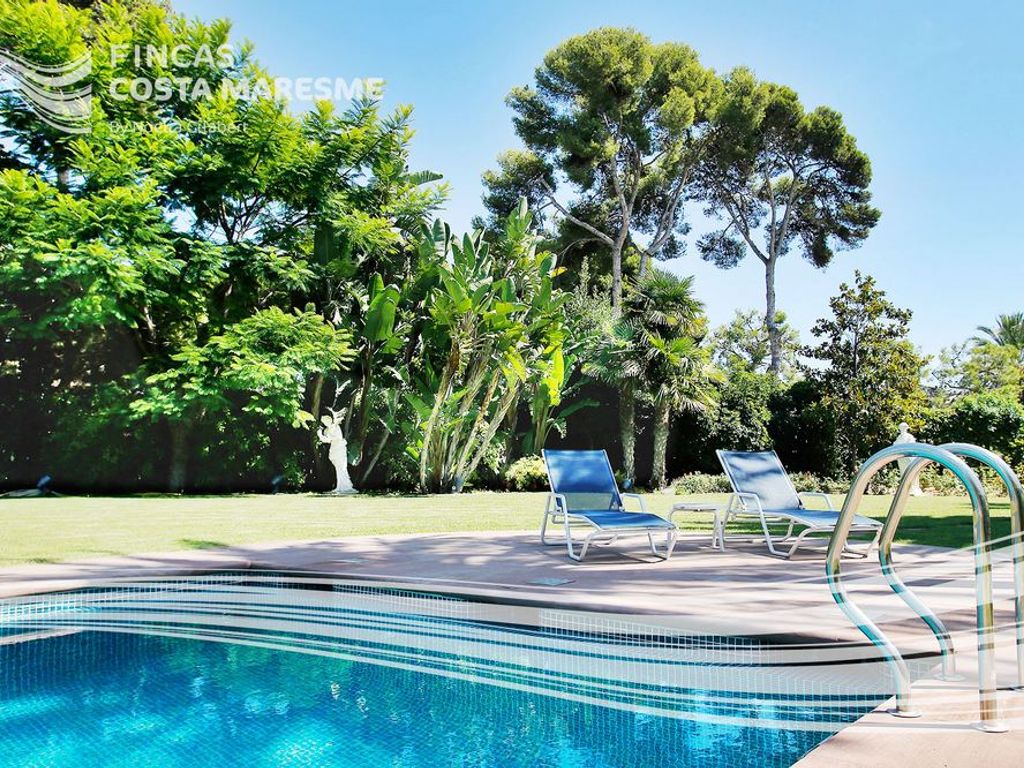 9 bedroom luxury mansion for sale in Sitges, Spain 42835841