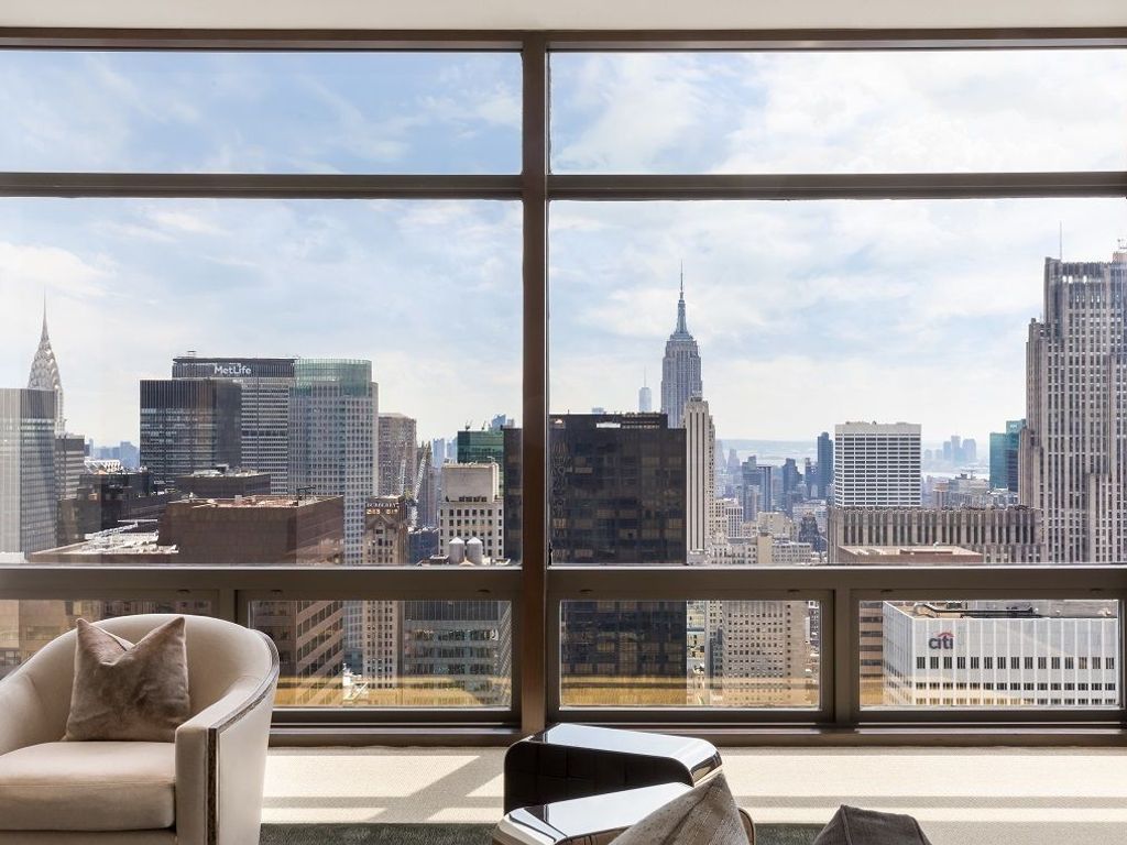 11 room luxury Apartment for sale in New York