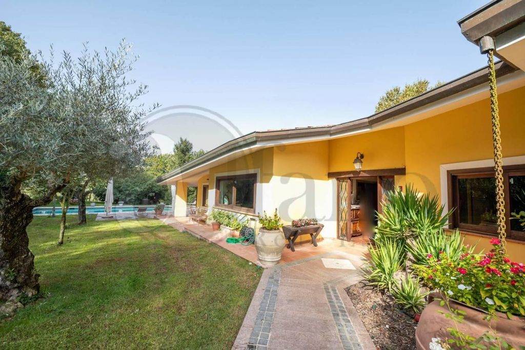 Esclusiva villa in vendita Via Monne, snc, Pignataro Interamna, Frosinone, Lazio