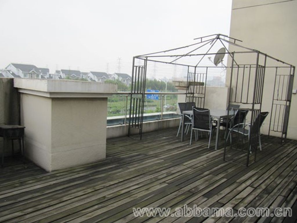 Luxury 4 bedroom Villa for Rent in Mingyue Road,Heisong Road, Shanghai