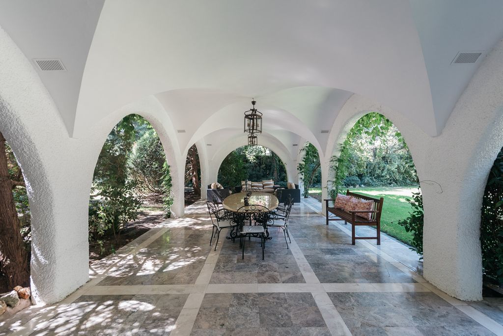 10 bedroom luxury House for sale in La Moraleja, Madrid, Province of