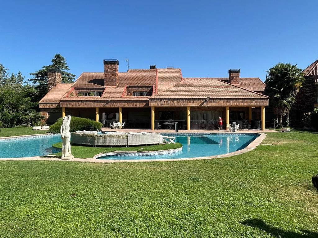 10 bedroom luxury House for sale in La Moraleja, Madrid, Province of