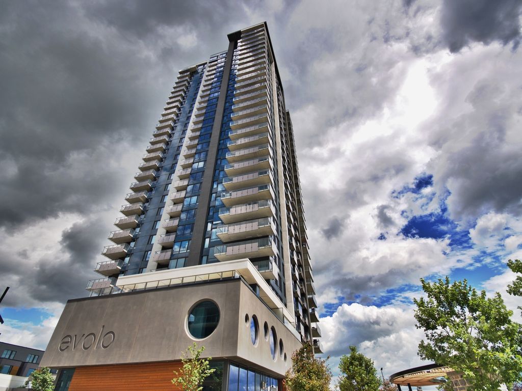 Appartement de luxe de 3 chambres en vente à 199 rue de la Rotonde app 2508, Montréal, Québec Appartement de luxe de 3 chambres en vente à 199 rue de la Rotonde app 2508, Montréal, Québec