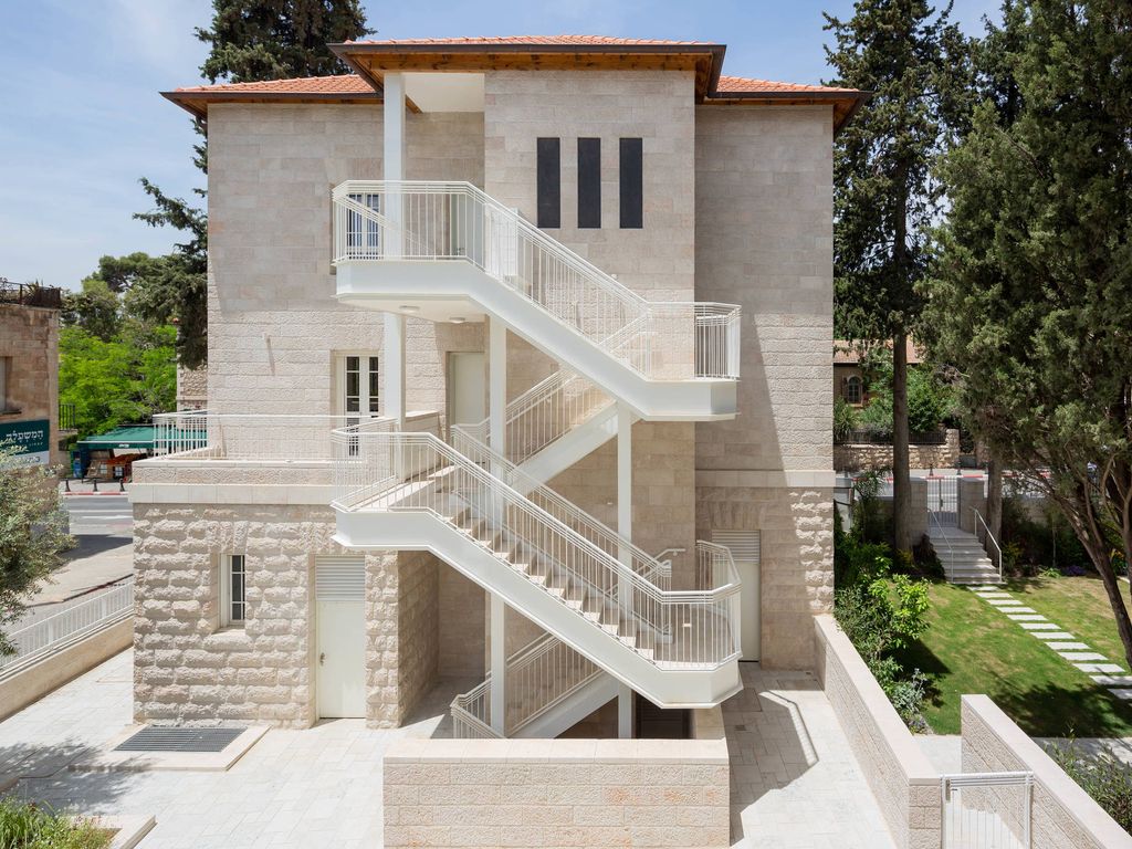 3 bedroom luxury Apartment for rent in Jerusalem, Jerusalem District