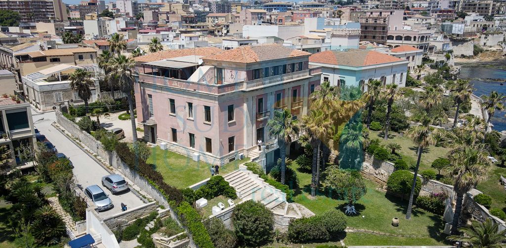 Villa di 900 mq in vendita Noto, Sicilia