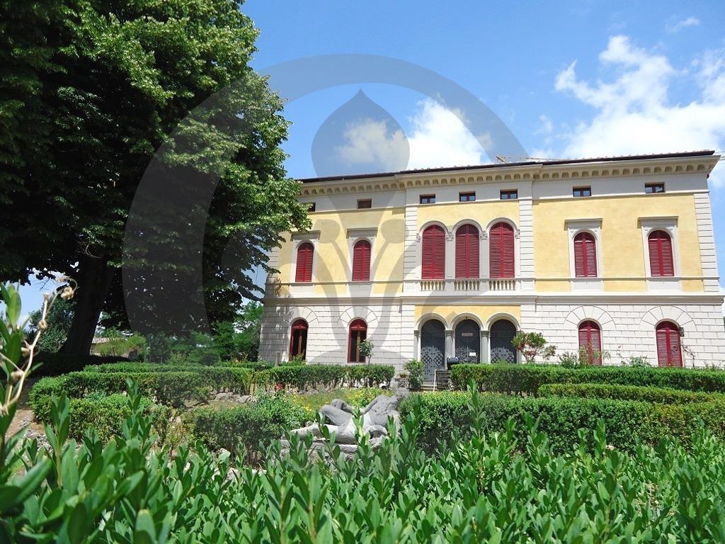 Villa di 1032 mq in vendita Strada Statale 223, Siena, Toscana