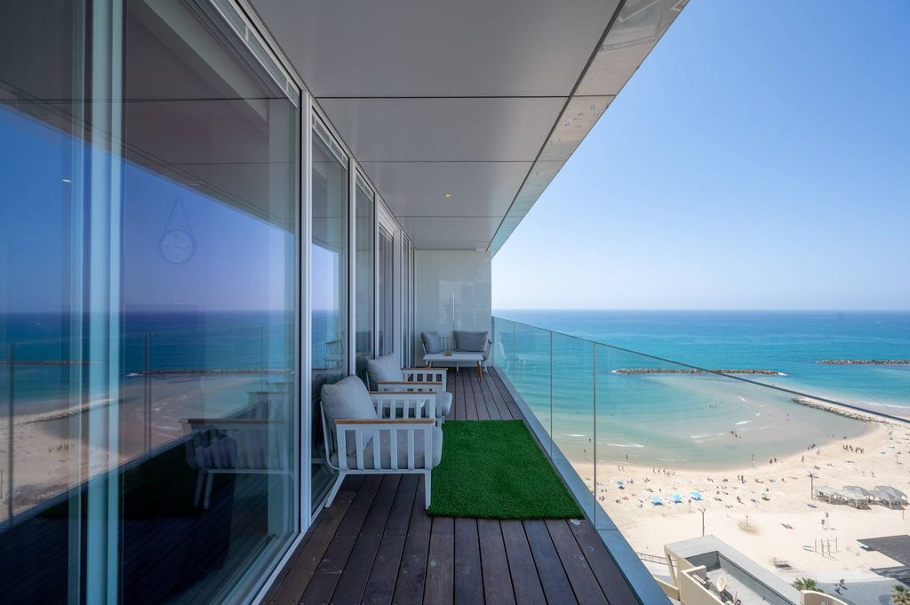 3 room luxury Flat for sale in הירקון 53, Tel Aviv Yaffo, Tel Aviv