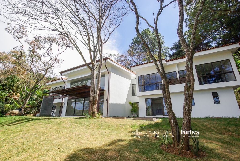 Эксклюзивный Особняк 420 м2 в Продажа Rio Oro, Santa Ana, Provincia de San José