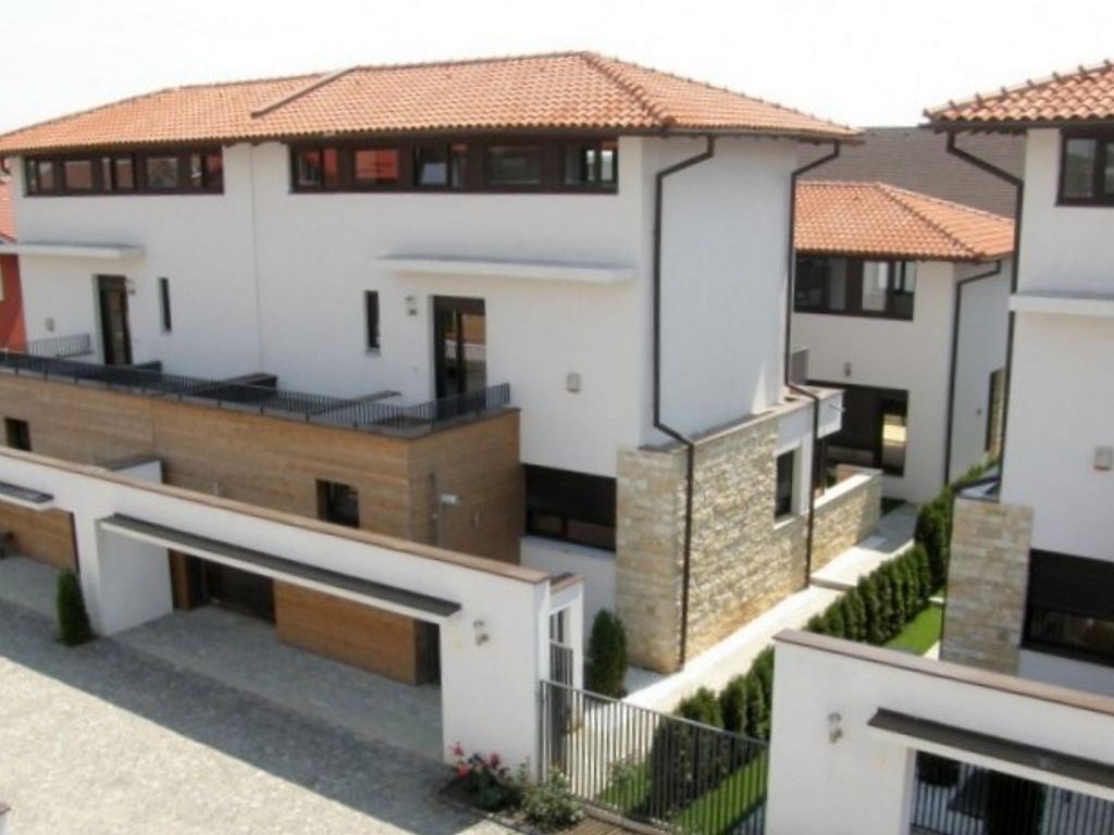 3 bedroom luxury Villa for rent in Iancu Nicolae, Bucharest, Bucureşti