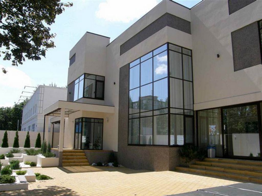 Luxury 6 room Detached House for sale in массив Нивки, Kyiv, Misto