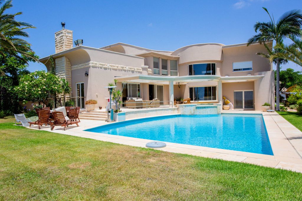 Villa de luxe de 9 pièces en vente Caesarea, Haifa 128522936