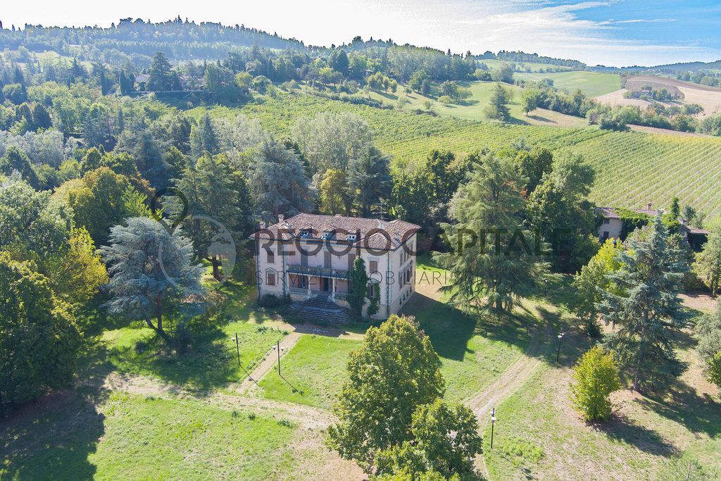 Villa di 1300 mq in vendita Albinea, Italia
