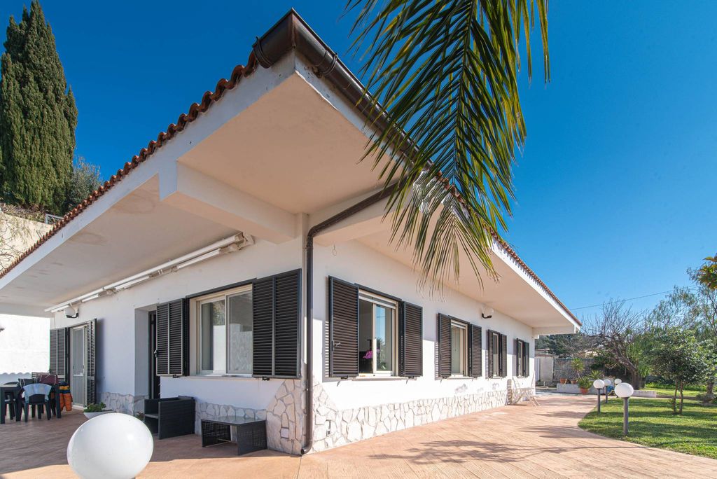 Villa di 162 mq in vendita Via Flacca Km 23.300, Gaeta, Latina, Lazio