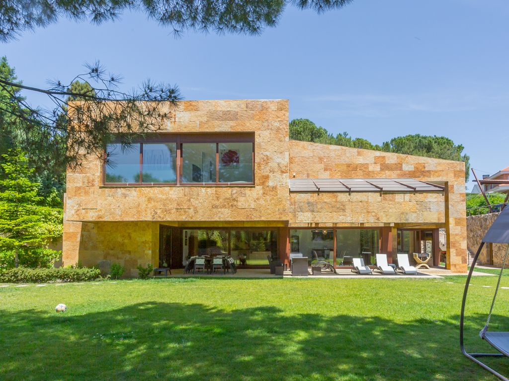 6 bedroom luxury House for sale in La Moraleja, Madrid, Province of