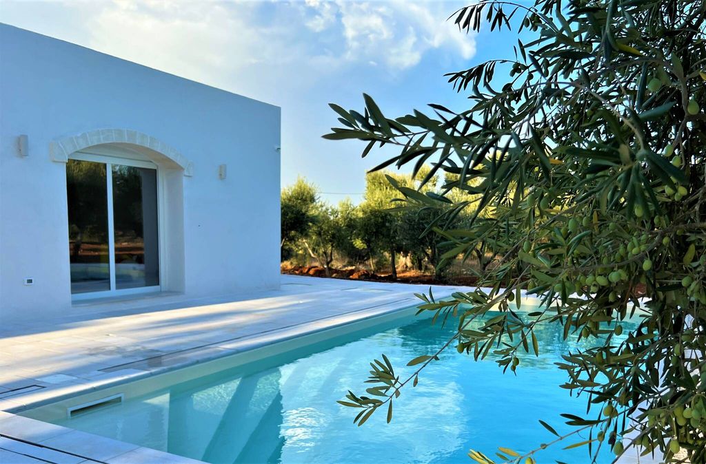 Casale di 207 mq in vendita Ostuni, Brindisi, Puglia 128153792