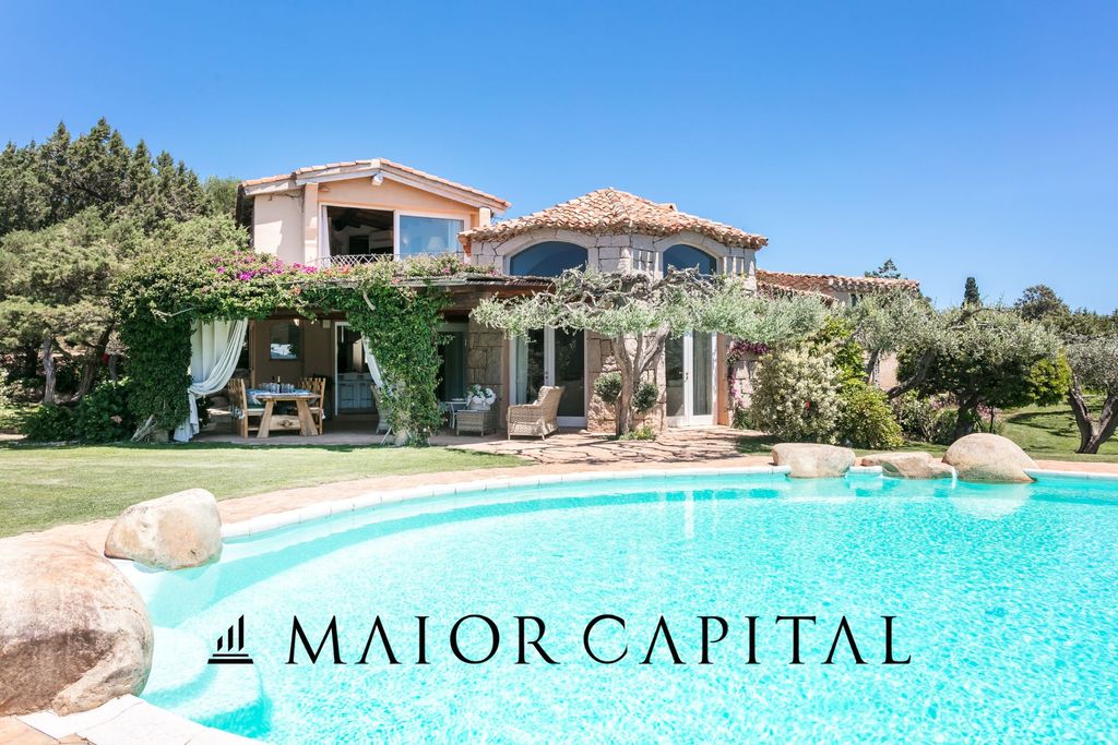 Villa di 270 mq in vendita via della celvia, Arzachena, Sassari, Sardegna