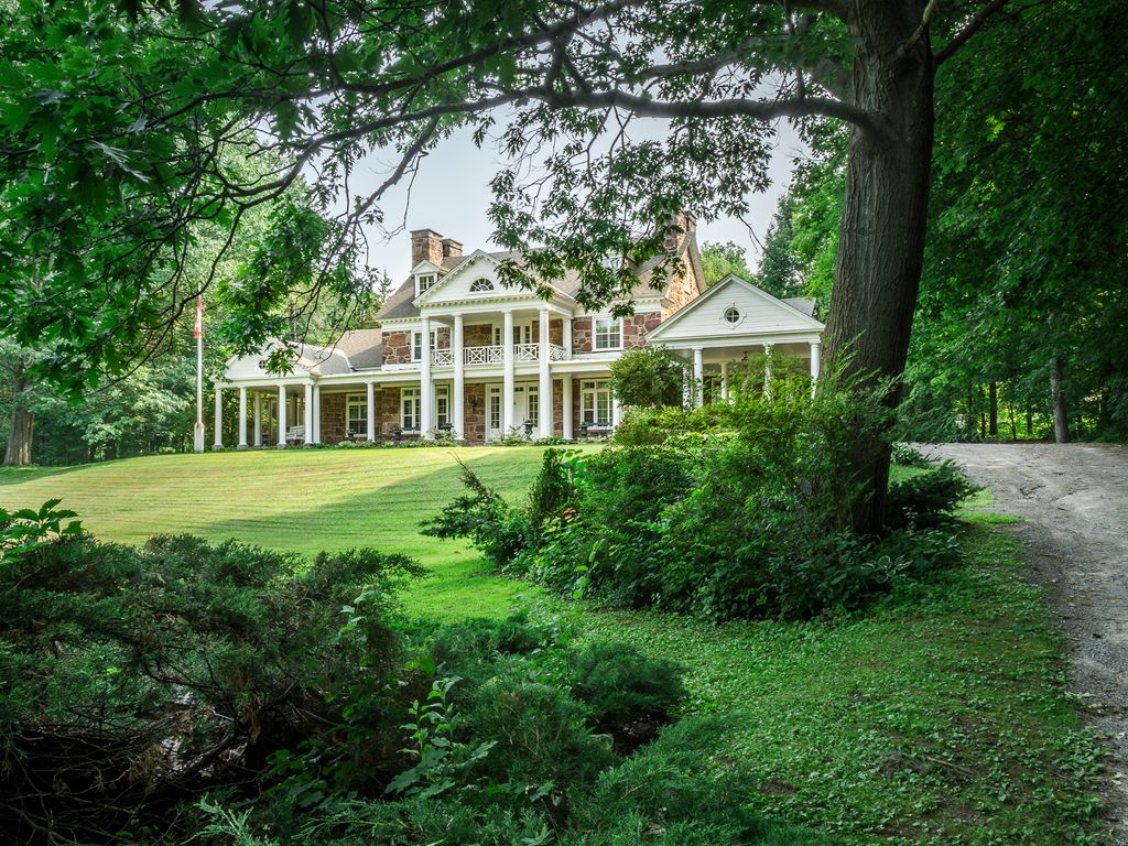 6 bedroom luxury House for sale in Hudson, Quebec 26014402