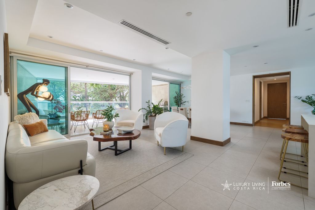 Элитная квартира 340 м2 в Продажа San Rafael, Escazú, Provincia de San José