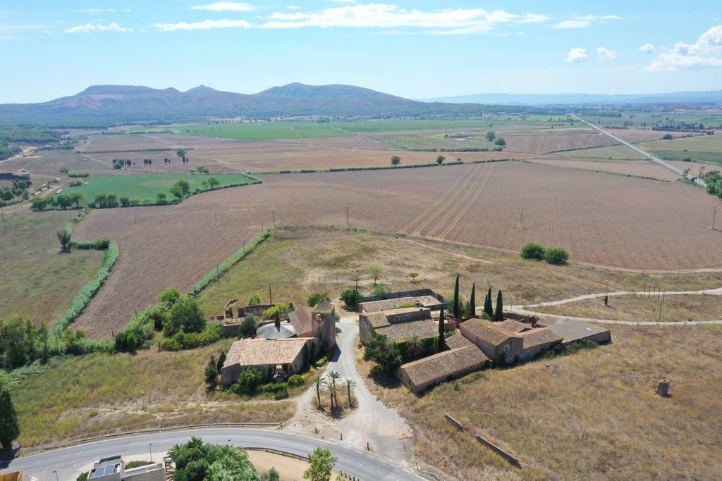 7 bedroom exclusive cottage for sale in l'Escala, Spain 127930054