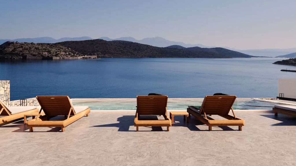 10 bedroom luxury Villa for sale in Plaka, Elounda, Crete 128201162