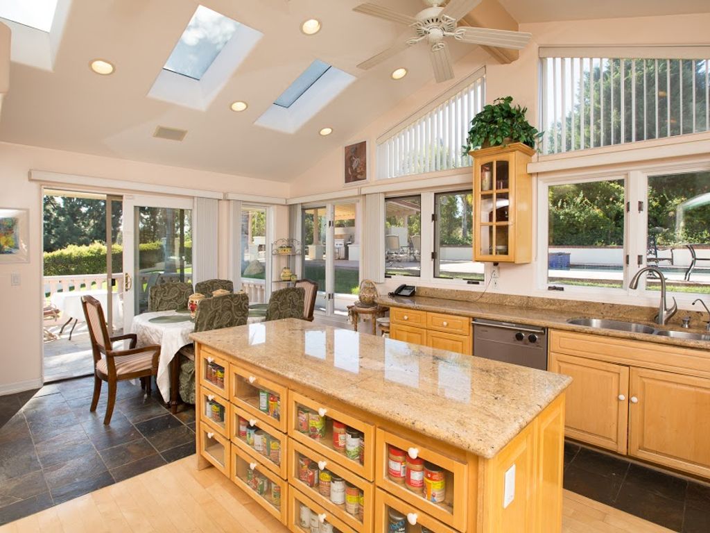 9 bedroom luxury House for sale in 3726 Groves Place., Somis