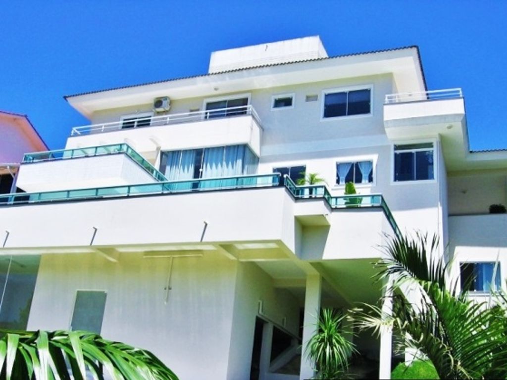 4 bedroom luxury House for sale in Florianópolis, Estado de Santa