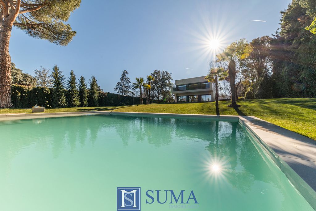 6 bedroom luxury House for sale in Madrid, Spain 125268703