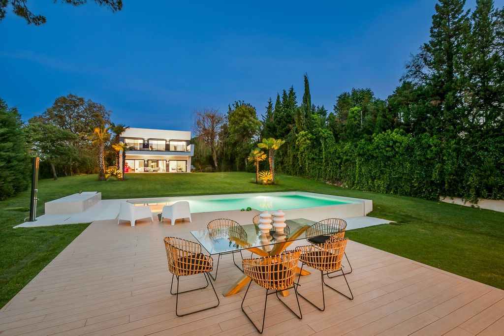 6 bedroom luxury House for sale in Madrid, Spain - 125268703 ...