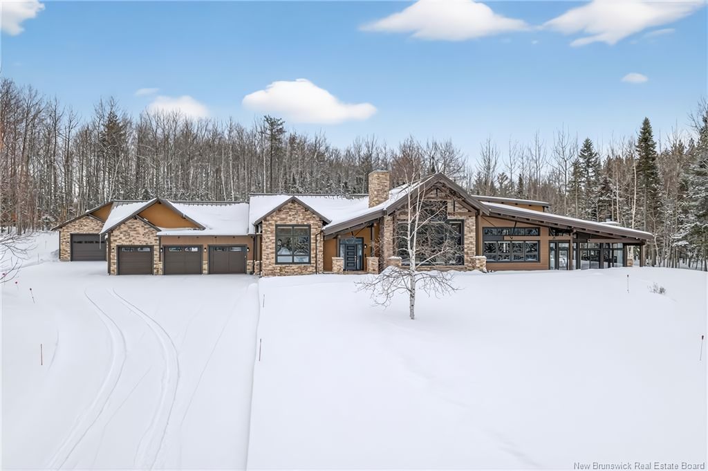 10 room luxury House for sale in 2460 Rte 160 Hwy, NB E8L 1R7, Allardville, New Brunswick - 132323552 - LuxuryEstate.com