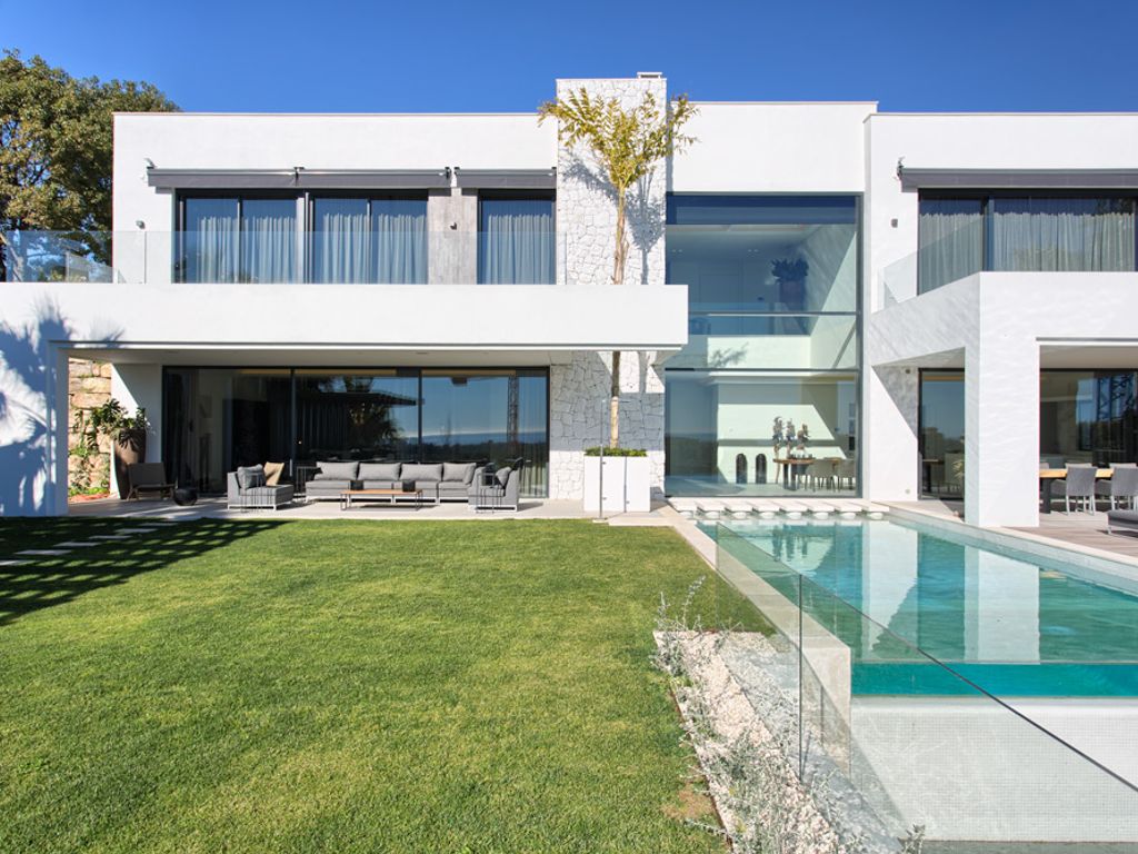 5 bedroom luxury Villa for sale in Marbella, Andalusia - 54606823 ...