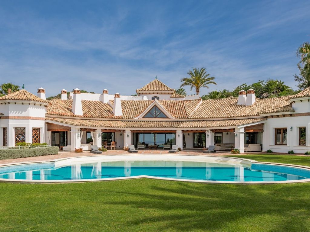 7 bedroom luxury Villa for sale in Vega del Colorado, Benahavís, Malaga ...