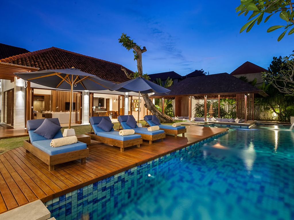 Download The Sterling Uluwatu PNG