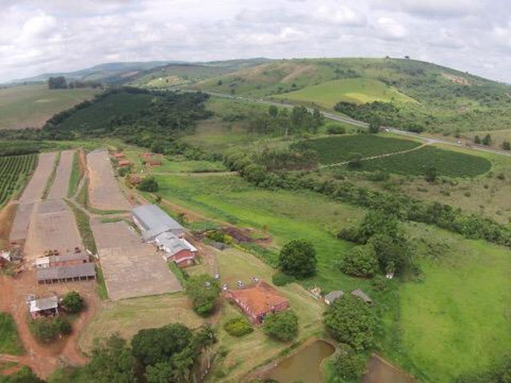 Vendas Fazenda de 1000 m2 - Carmo da Cachoeira, Minas Gerais