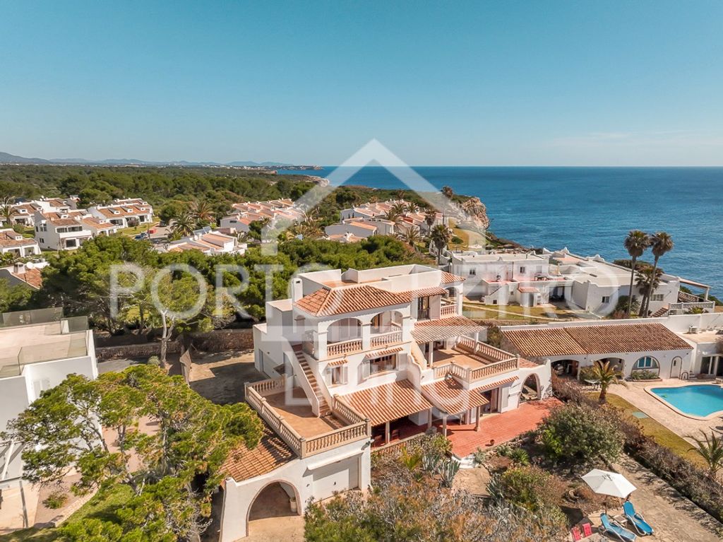 Вилла 446 м2 в Продажа Cala Ferrera, Испания