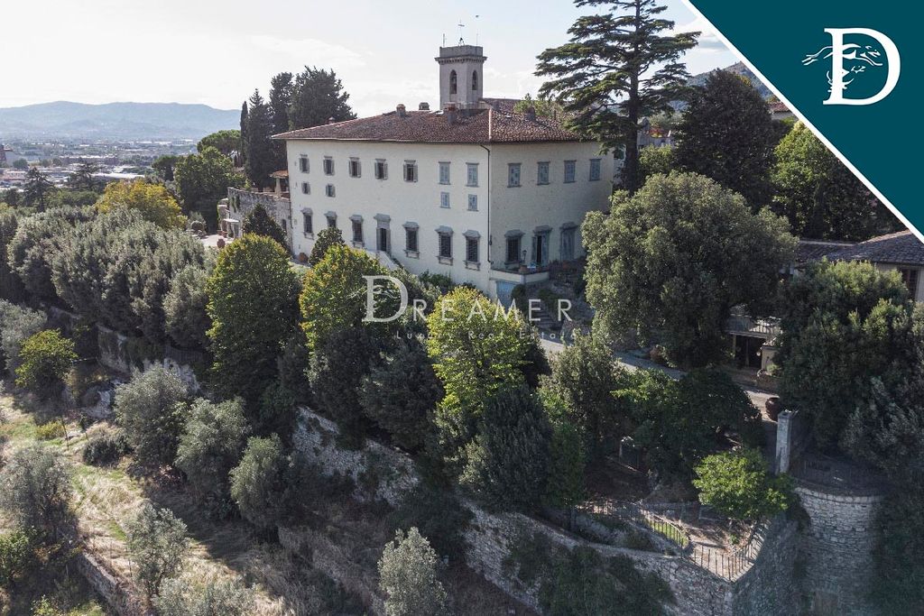 Prestigiosa villa di 2500 mq in vendita, Via dell'Aia 1, Calenzano, Firenze, Toscana
