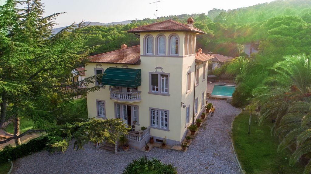 Esclusiva villa di 500 mq in vendita Via del Vaiolo 150, Rosignano Solvay-Castiglioncello, Toscana