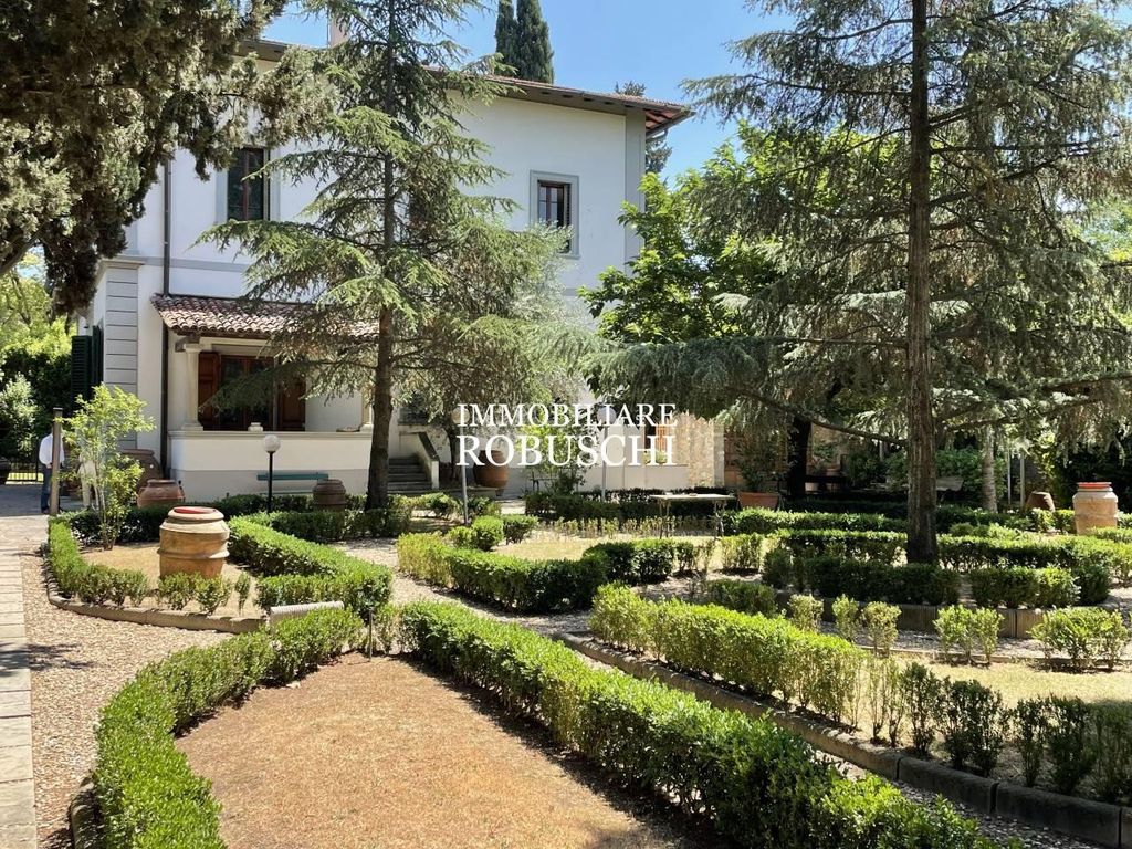 Prestigiosa villa di 800 mq in vendita, Firenze, Toscana