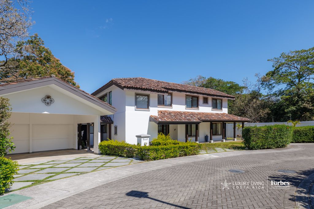 Престижный Особняк 380 м2 в Продажа Rio Oro, Santa Ana, Provincia de San José