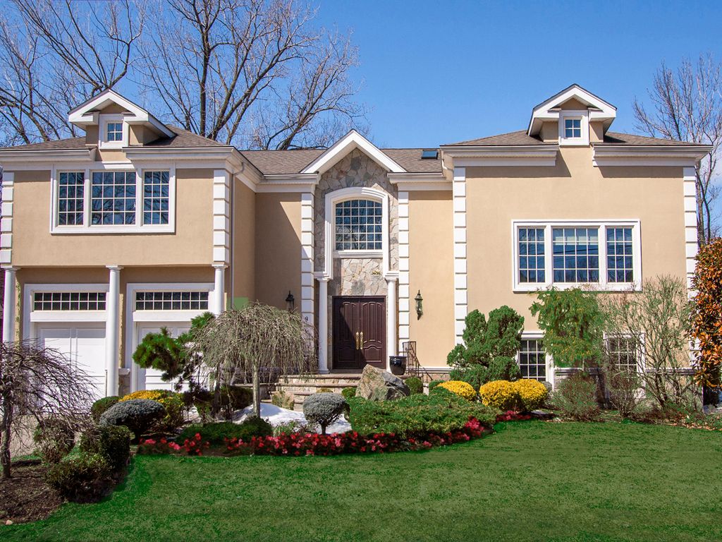 5 bedroom luxury House for sale in 9 Cambridge Pl, Englewood Cliffs