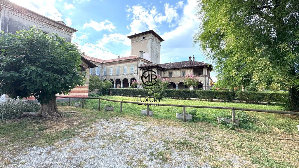 Château · Castle in Villagana