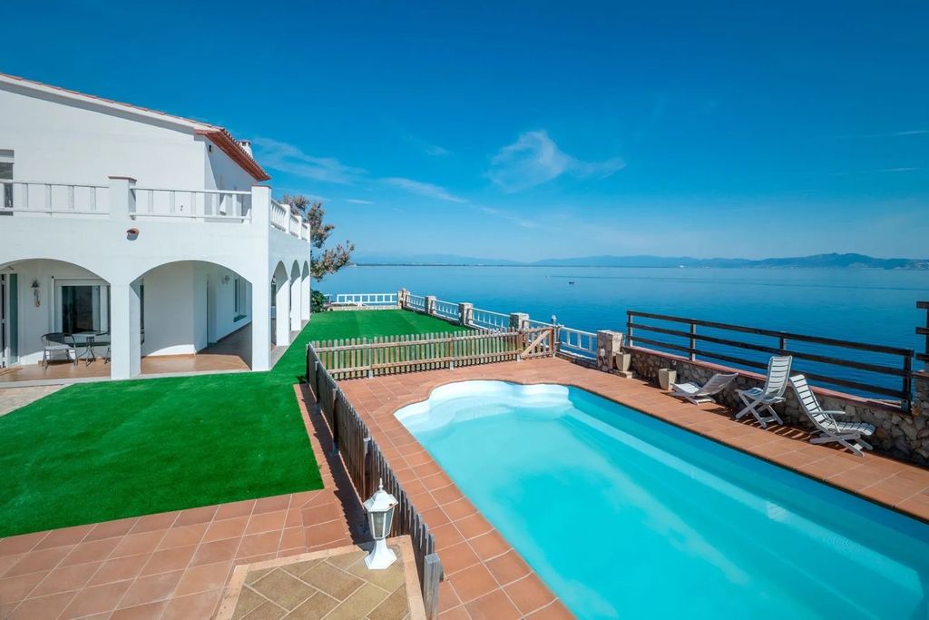 4 bedroom luxury Villa for sale in punta montgo, l'Escala, Province of Girona, Catalonia